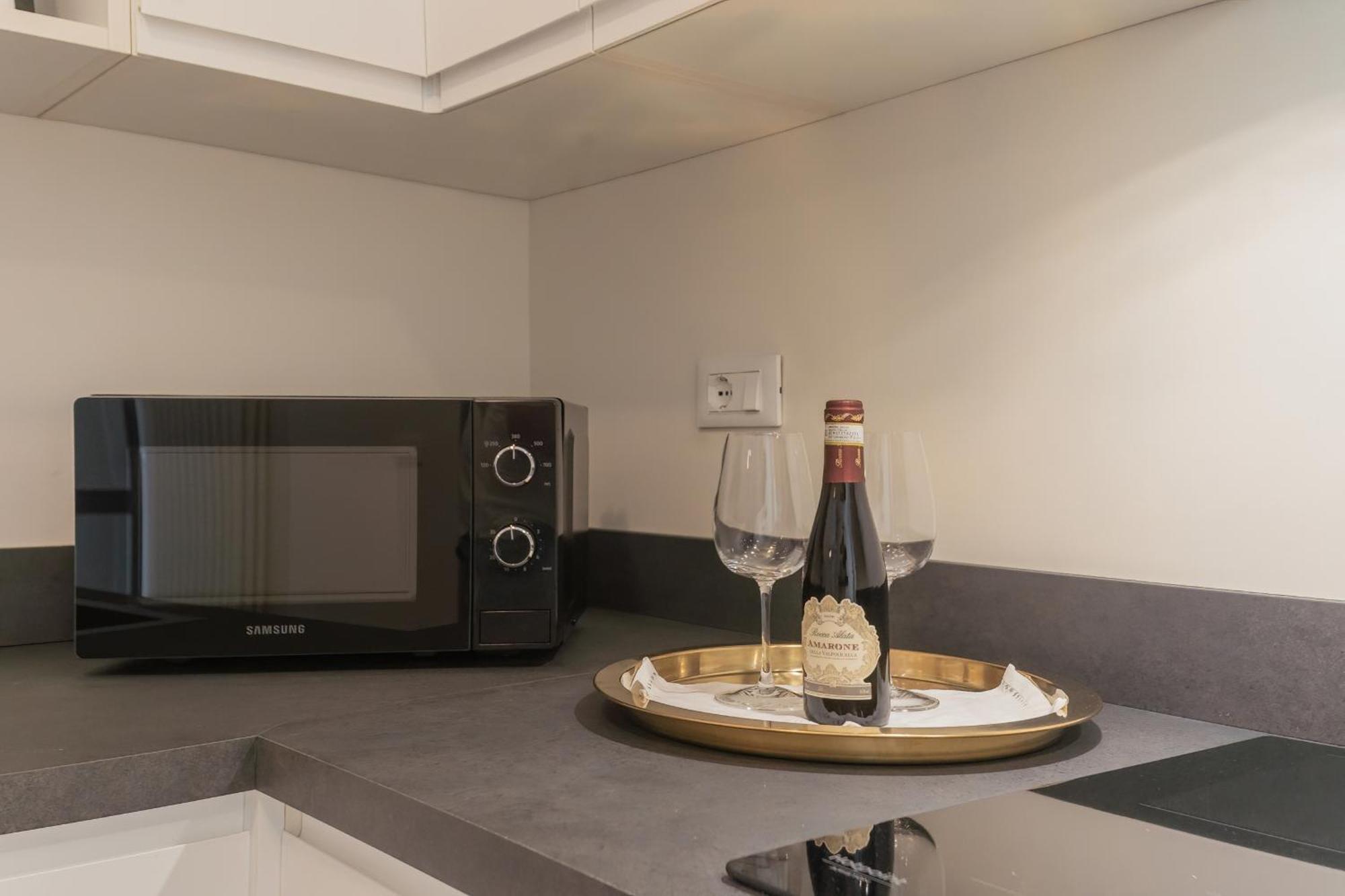 Manaraquattro - Apartament In Como Near The Center With Free Parking - Lake Como Exterior photo